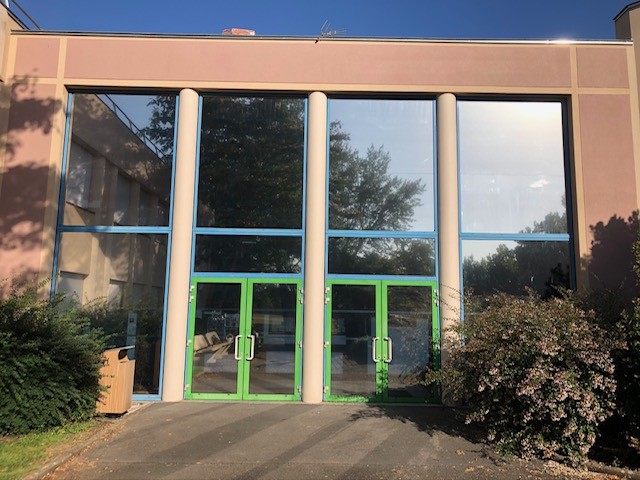 Film miroir pour diminuer la chaleur dans vos locaux - Ouest Protection Solaire