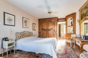 Chambre Premium accès handicapes - Le Manoir de l'Antiquité