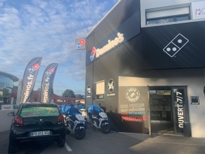 Domino's Pizza - Domino's Pizza