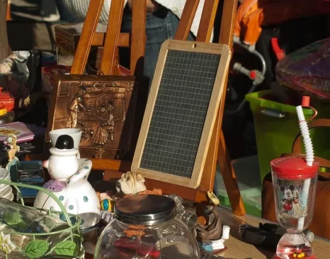 Retrouvez le vide-greniers sur le parking du centre commercial HYPER U