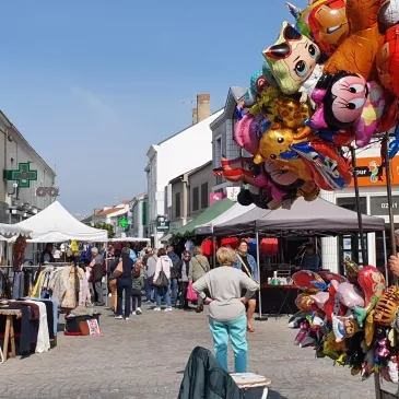 Retrouvez la grande braderie dans les rues du centre-ville de Challans.