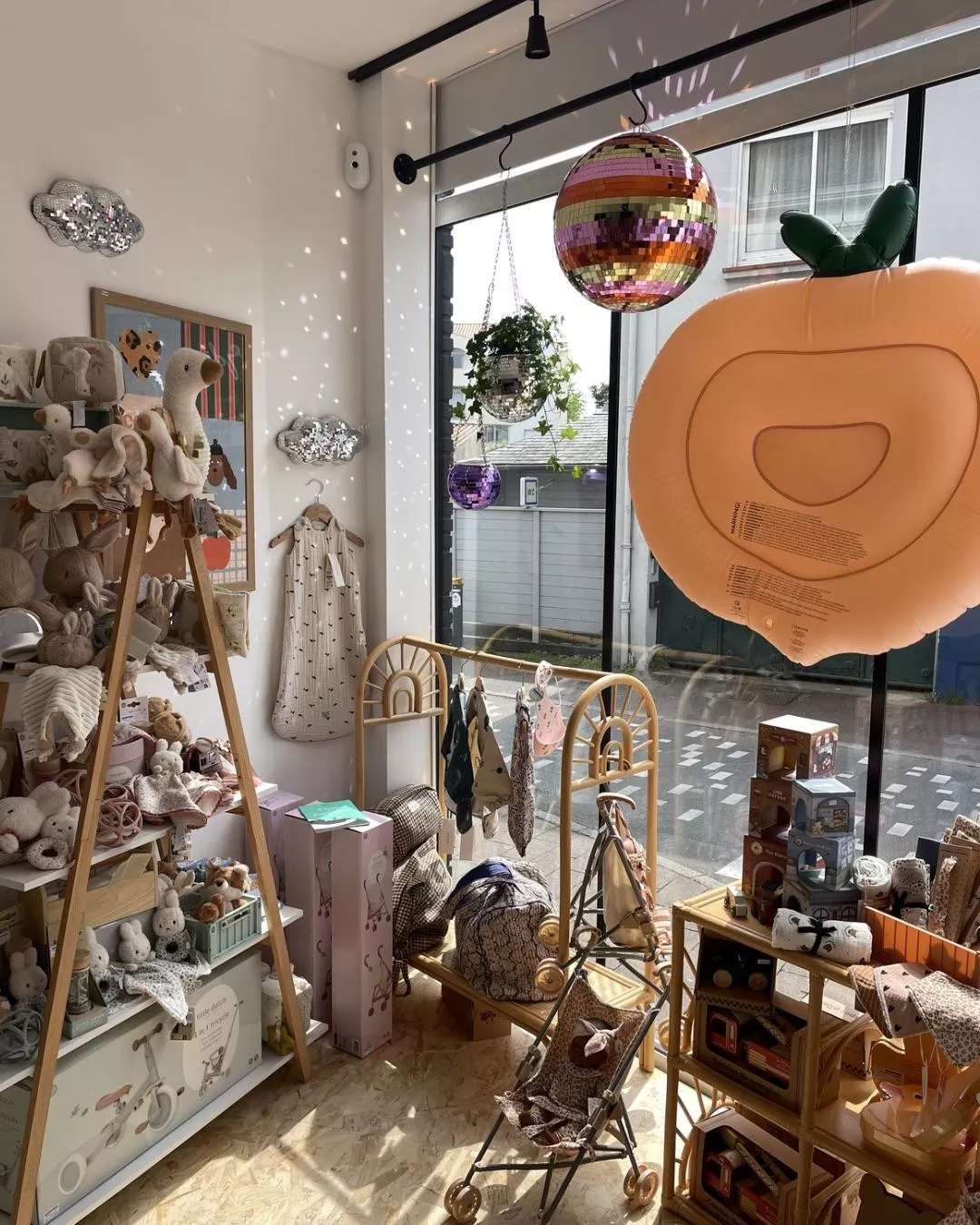 cadeaux de naissances, jeux, jouets